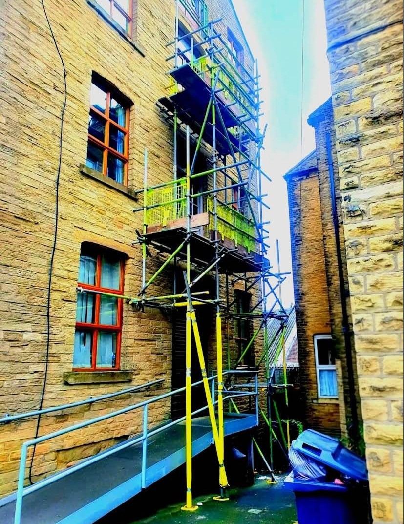 Commercial scaffolding West Yorkshire